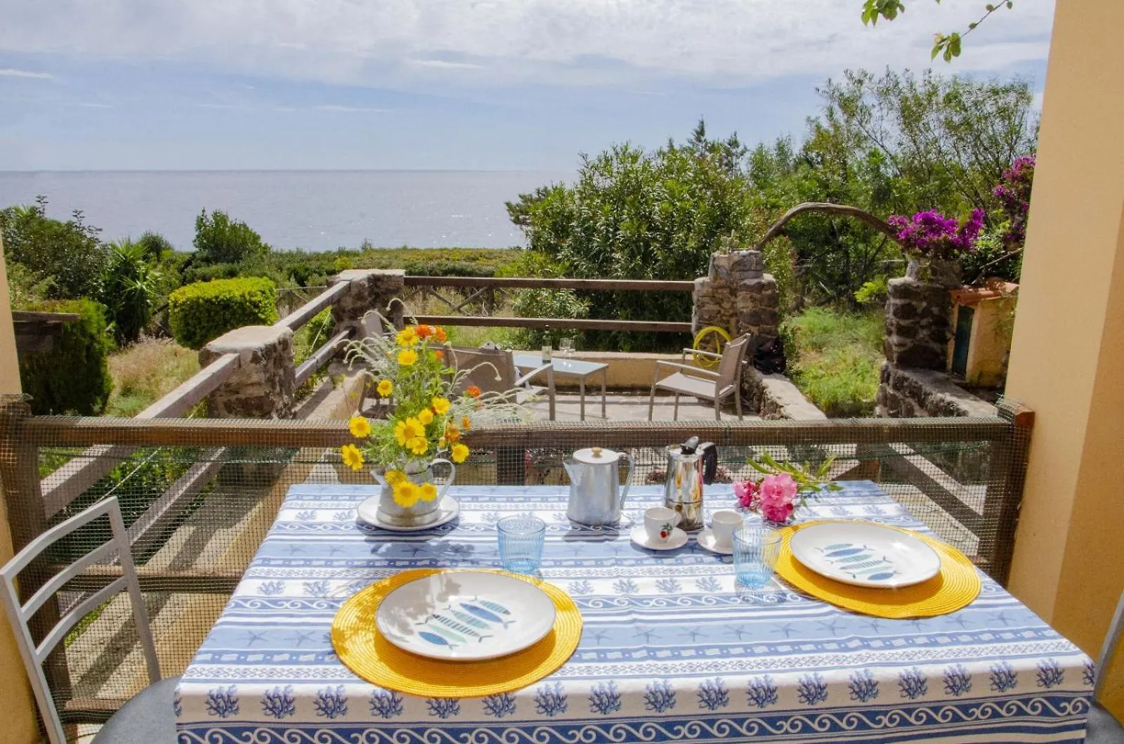Casa Sulla Spiaggia Beach Home Steps To Beach Cala Gonone